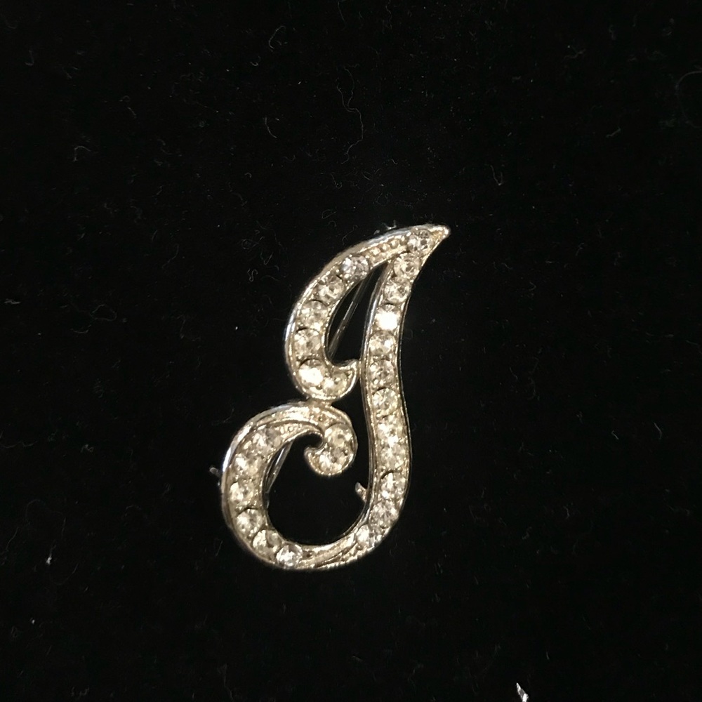 Crystal “J” pin
